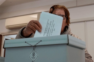 U Hrvatskoj otvorena birališta za lokalne izbore, u trci 31.082 kandidata