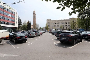 Za državljane Srbije će i u 2023. godini u Banjaluci parking biti besplatan