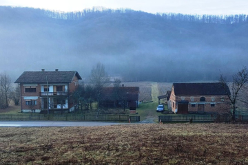 Iz Beograda dolaze u Jablanicu da nalože vatru, u kući gdje niko ne živi