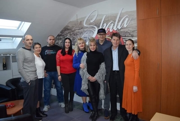 Tri decenije na strani slušalaca: Skala radio iz Ugljevika savladao brojne izazove, obožavaju ga u cijeloj regiji (FOTO)