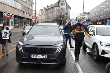 Nakon protesta u Sarajevu privedeno pet osoba