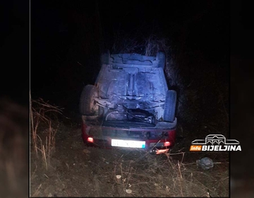 Nezgoda u Janji, automobil završio na krovu