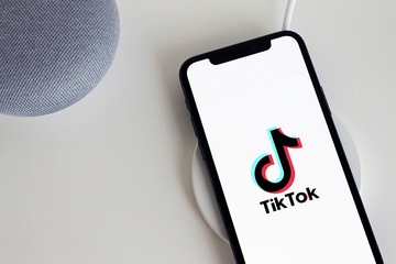 TikTok će zabraniti djeci da pokreću livestream