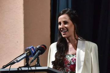 Povelja Loznice za Tamaru Vučić - čedo ponos zavičaja