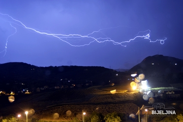 Hrvatsku očekuje SNAŽNO NEVRIJEME: Upaljen narandžasti meteoalarm
