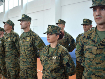 Ministarstvo odbrane troši stotine miliona, a vojnici nemaju osnovne uslove za rad