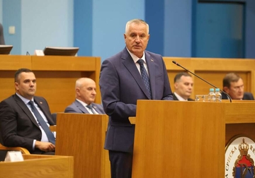 Usvojena ostavka Radovana Viškovića