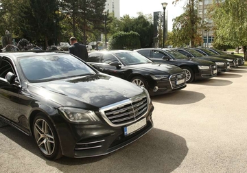 Predsjedništvo BiH kupilo tri nova automobila, a od cijene jednog se vrti u glavi