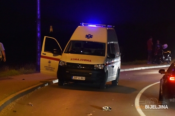 U saobraćajnoj nezgodi kod Pilice teško povrijeđen vozač "mercedesa" 