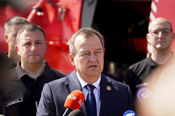 Dačić o pucnjavi: Mučki ubijen policijski službenik na dužnosti, drugi teško ranjen