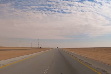 Najdosadniji put na svijetu: 256 kilometara kroz pustinju bez ijedne krivine (VIDEO)