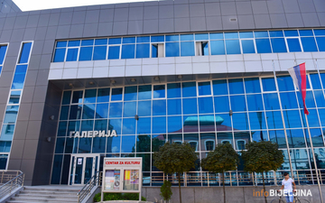 Izložba skulptura Matije Radovića u CZK "Semberija" u Bijeljini