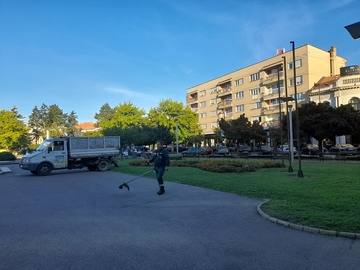 Za uređenje zelenih površina izdvojeno 300.000 KM TRAVA SE U NEKIM DIJELOVIMA KOSI TEK NAKON ŠTO SE MJEŠTANI POŽALE
