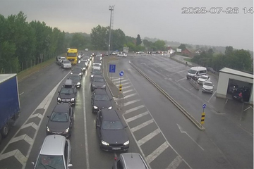 Duge kolone vozila na graničnim prelazima u BiH