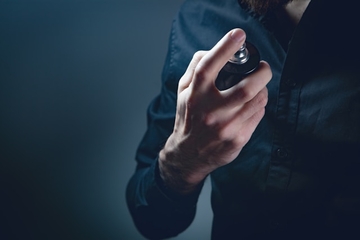 Pet zlatnih pravila: Samo ovako će vam parfem mirisati cijeli dan