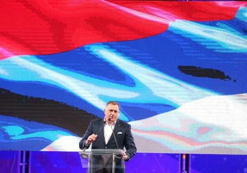 Dodik "pecnuo" Stanivukovića: Da nije gradonačelnik "visio" bi na ogradi (FOTO)