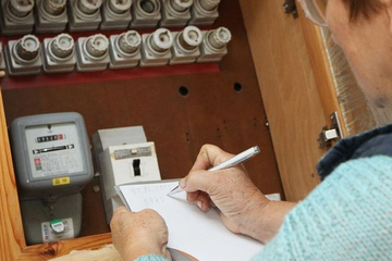 Od iduće godine VEĆI RAČUNI: ERS traži POSKUPLJENJE STRUJE za 20 odsto 