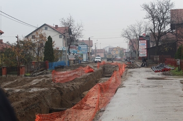 Đaković ispred preduzeća "Bijeljina put": Rekonstrukcija Ulice Stefana Dečanskog teče predviđenom dinamikom (FOTO)