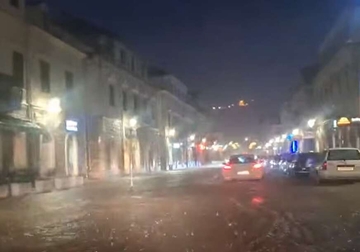Glavnom ulicom TEČE RIJEKA: Snažno nevrijeme pogodilo Trebinje, padao i grad