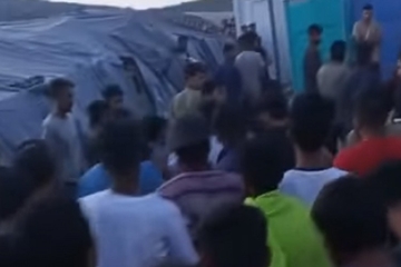 Haos u kampu Lipa: Objavljeni snimci mrtvog migranta, napadnuta policija