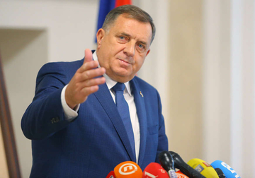 Dodik: Srpska zdravo političko društvo, čekaju nas izazovna vremena