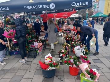 Greške koje ne smijete napraviti: Šta nikako ne trebate pokloniti ženama za 8. mart