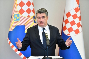 Milanović u Derventi dijeli odlikovanja pripadnicima HVO, srpske boračke organizacije ogorčene