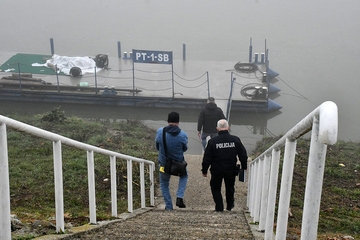 Skočio u ledenu Savu i spašavao migrante: "Derali su se i plutali"