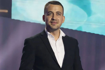 Banjalučanin Saša Stojaković u polufinalu "Zvezda Granda": Maestralno izveo "Lejlu"