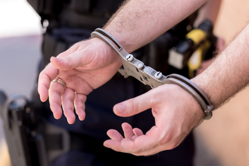 Otac osumnjičen da je za 14 hiljada eura pokušao sklopiti brak maloljetne kćerke