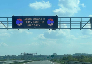 Sve u znaku Srpska open: Poruke dobrodošlice učesnicima na autoputevima Republike Srpske (FOTO)
