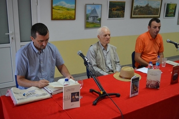 Slobodan Jović i Dragan Marković na književnoj večeri u Loparama: Poezija koja vraća Majevicu prirodi