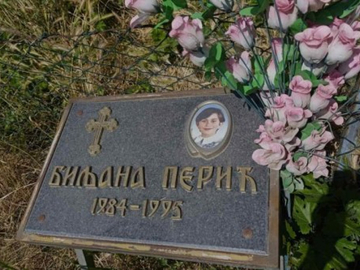 Porodici Perić prijetili zbog spomen-ploče ćerki: „Ovo je Kosovo, ne Beograd!“