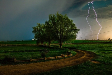 Upaljen žuti meteoalarm: Moguća grmljavina u pojedinim dijelovima BiH