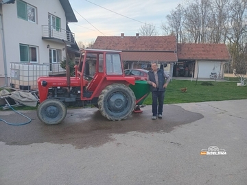 Ugledni Semberac (73) sa suprugom obrađuje 22 hektara: “Dok god mogu, neću dozvoliti da mi oranice zarastaju” (FOTO)