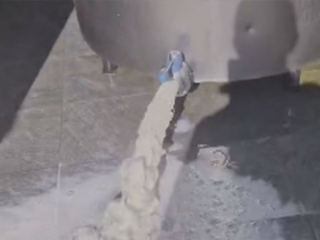 Mljekari u Laktašima prosipali mlijeko (VIDEO)