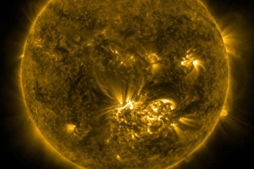 Naučnici: Solarna oluja će sutra pogoditi Zemlju