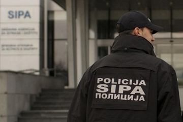 Pripadnik SIPA osumnjičen da je odavao osumnjičenima podatke o akcijama