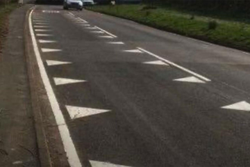 Španski trik za sigurniju vožnju: „Zmajevi zubi“ na putevima smanjuju nesreće