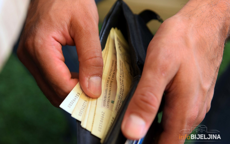 Info Bijeljina - &Scaron;ta pokazuje statistika: Kolike su plate u Bijeljini?