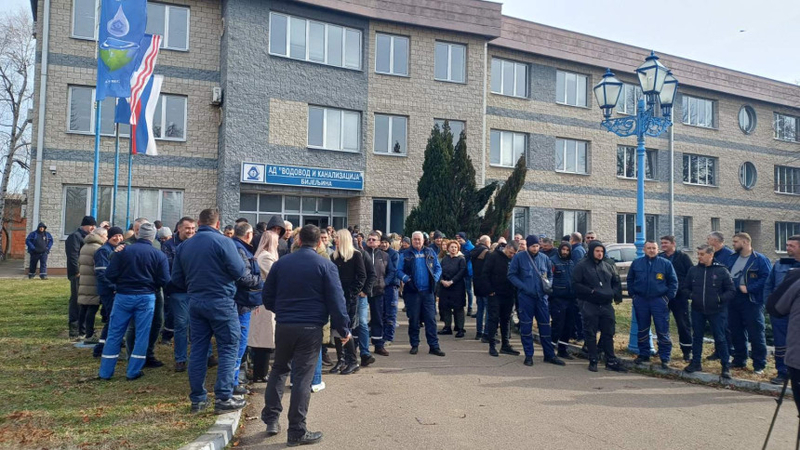 Info Bijeljina - Radnici bijeljinskog &ldquo;Vodovoda&rdquo; održali &scaron;trajk upozorenja:  &ldquo;Ako se ne ispuni zahtjev, u gradu će nastati haos&rdquo;