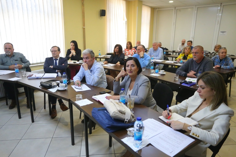 Predsjednik Sindikata zdravstva Srpske poručio da zdravstveni radnici traže VEĆA PRIMANJA