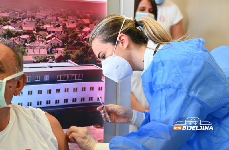 I iduće sedmice na raspolaganju VAKCINE TRI PROIZVOĐAČA