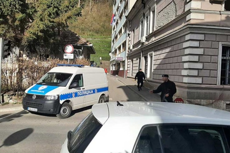 Detalji akcije "Drina" u Zvorniku: Uhapšeno 16 ljudi, pronađeni kokain i skank