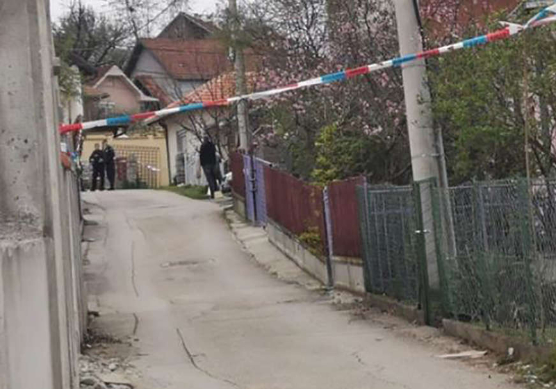 Detalji stravičnog zločina: Ilija spustio roletne, pa IZBO RODITELJE I DJEDA, njegov brat zatekao horor