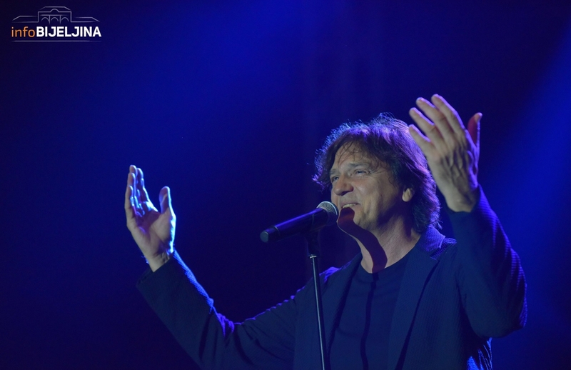 MUZIČKI SPEKTAKL U NAJAVI Koncert Zdravka Čolića u Bijeljini