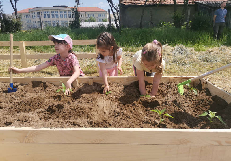 Najmlađi se uče poljoprivredi: Otvorena prva sezona "Malih baštovana" u Bijeljini