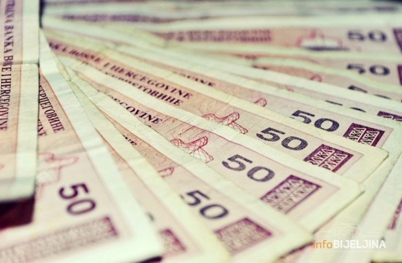 Više od 10 miliona KM za podsticaje za povećanje plata radnika u RS