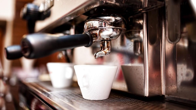 Pozvao policiju zbog cijene espresa, vlasnik kažnjen sa 1.000 evra