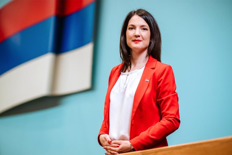 Info Bijeljina Jelena Trivić CILJA KLUB POSLANIKA Narodnog fronta